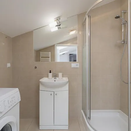 1 Bedroom With Ac - Dluga 65 Street アパート クラクフ