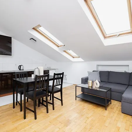 1 Bedroom With Ac - Dluga 65 Street Apartment